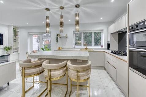 27 Mount Road-FEB25-kitchen3.jpg