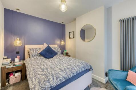 75 Wood Road-bed1b.jpg
