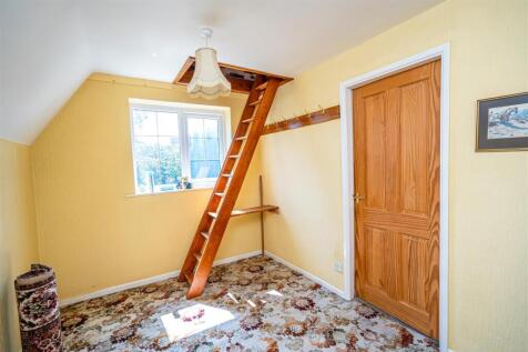 Bedroom 2.jpg
