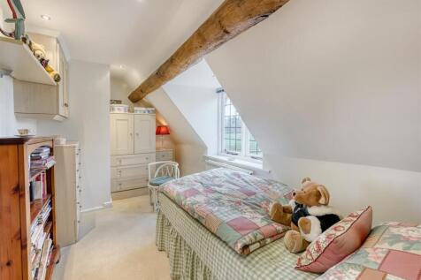Blackwell Cottage-bed3.jpg