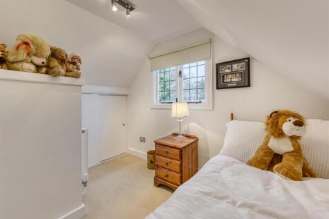 Blackwell Cottage-bed4.jpg
