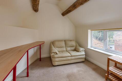 7 Kennels Lane-bed3.jpg