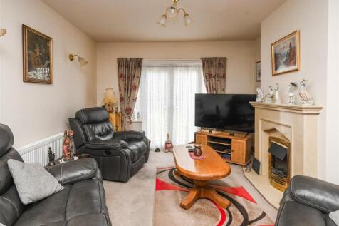 161 Clark Road - Lounge.jpg
