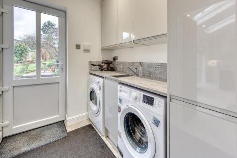 75 Birches Road-laundry.jpg