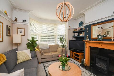 53 Finchfield Road-02.jpg