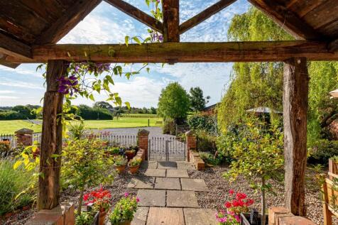 The Grove, Bradley-External-13.jpg