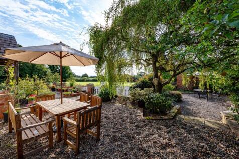 The Grove, Bradley-External-12.jpg