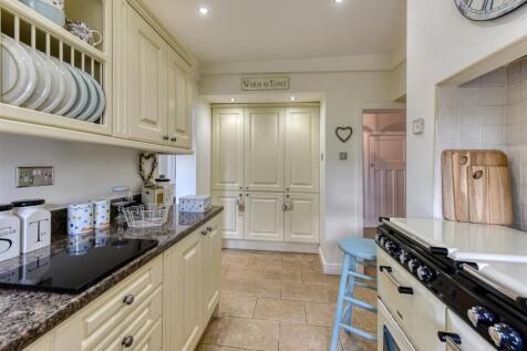 3 Linden Lea-kitchen4.jpg