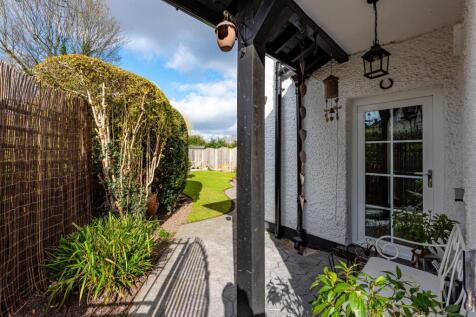 3 Linden Lea-garden1.jpg