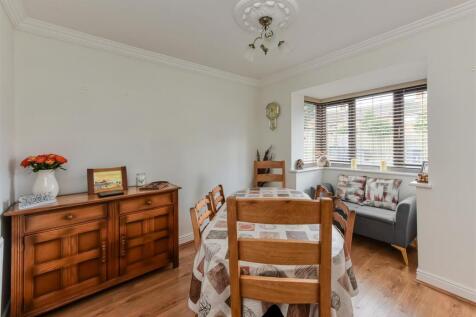14 Greenacre Drive-dining.jpg