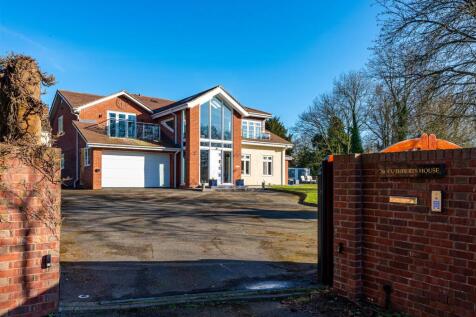St Cuthberts House-front2.jpg