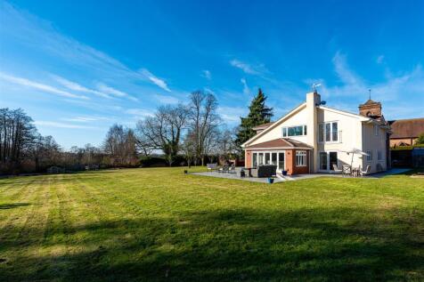 St Cuthberts House-external5.jpg