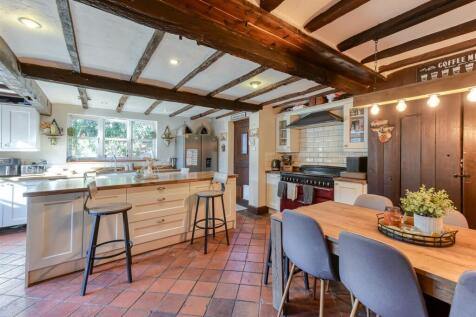 Elms Cottage-kitchen1.jpg