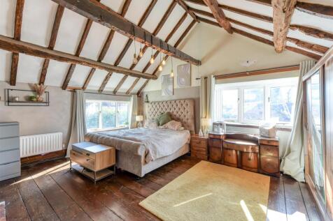 Elms Cottage-bed1a.jpg