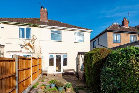 28 Hall End Lane-garden3.jpg