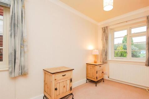 40 Gospel End Road - Bedroom.jpg