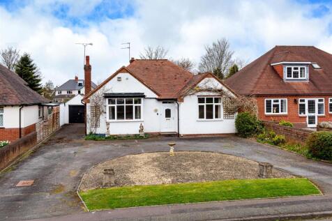 38 Meadow Road-front.jpg