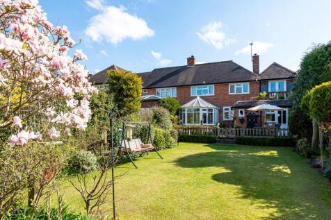 17 Wrekin Drive-garden4.jpg