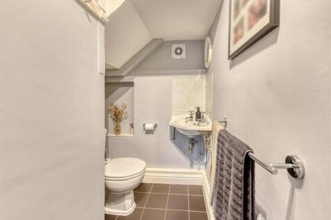 20 Suckling Green Lane-cloakroom RevA.jpg