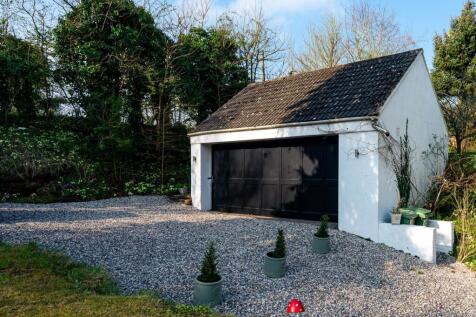 Old Mill House-garage1.jpg