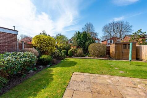 55 Woodcote Road-garden2.jpg