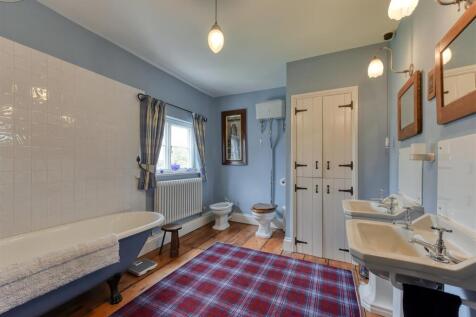 Park View-bathroom.jpg