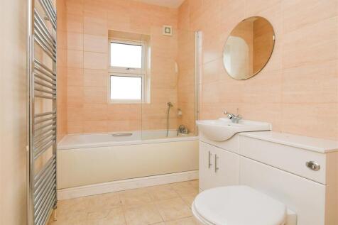 2D Shaw Lane - Bathroom.jpg