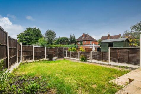 2D Shaw Lane - Rear Garden.jpg
