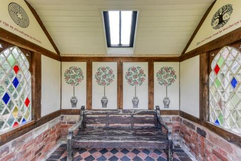 10 High Street-garden5.jpg