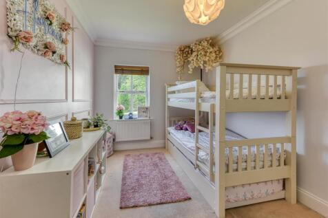 7 Ryton Hall-bed3.jpg