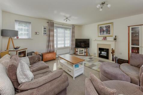 45 Sandy Lane-lounge.jpg