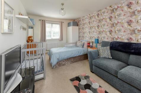 45 Sandy Lane-bed2b.jpg