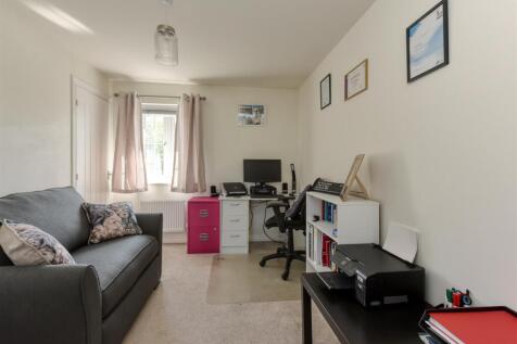 45 Sandy Lane-bed4.jpg