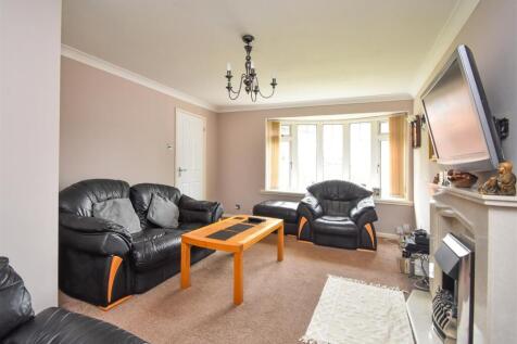 39 Alpine Way - Lounge.jpg