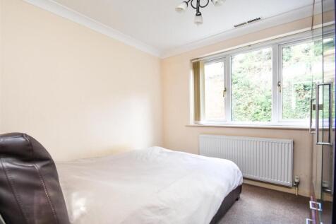 39 Alpine Way - Bedroom 2.jpg