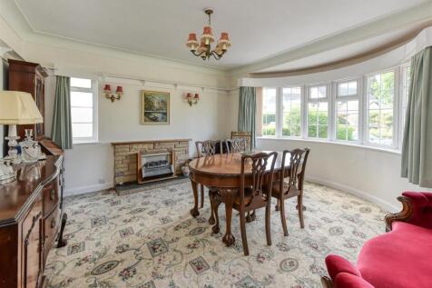 43 Woodthorne Road-dining.jpg