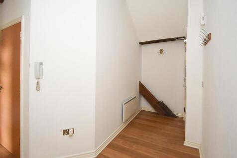 11 The Mill - Hall.jpg