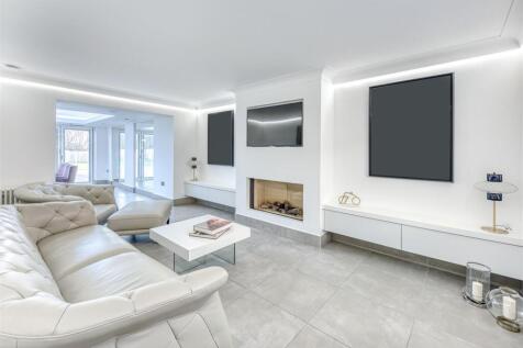 37 Deaconsfield-lounge1.jpg
