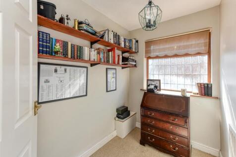 4 Shop Lane-bed3.jpg