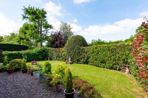11a Wrekin Drive-garden2.jpg