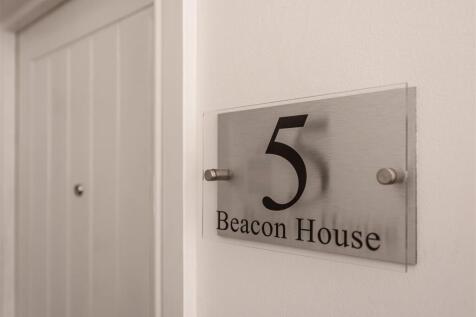 5 Beacon House-sign.jpg