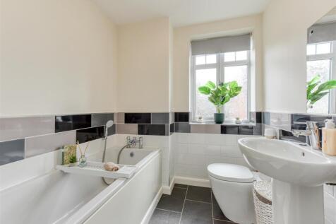 61 Henry Fowler Drive-bathroom.jpg