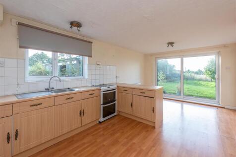 7 Shackerley Lane-kitchen1.jpg