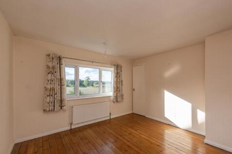 7 Shackerley Lane-bed1.jpg