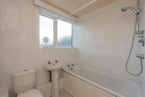 7 Shackerley Lane-bathroom.jpg