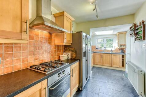 109 Bhylls Lane-kitchen1.jpg