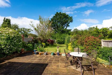 109 Bhylls Lane-garden1.jpg