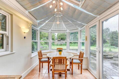 20 Cross Road-conservatory.jpg