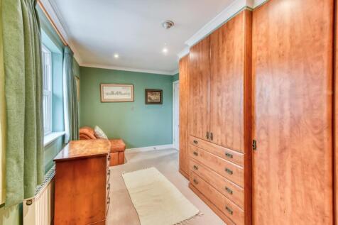 20 Cross Road-bed4.jpg