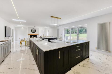 Meadow View-kitchen5.jpg